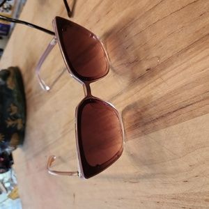 Tahari Sunglasses